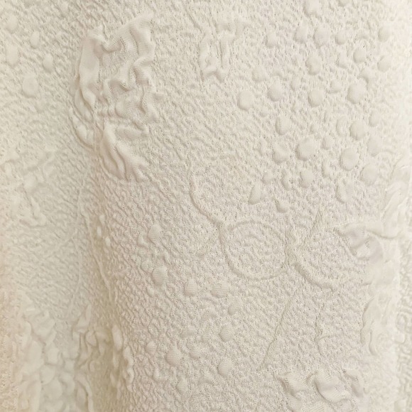 𝅺the Dori Collection Beverly Hills Cape - Picture 6 of 6